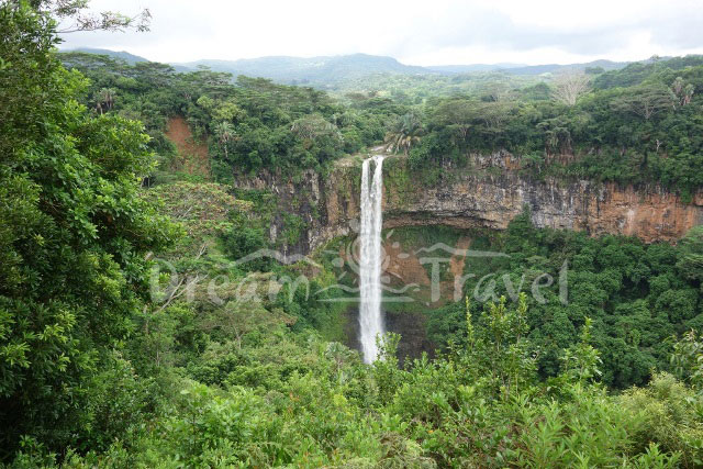 Водопадите Шамарел (Chamarel)