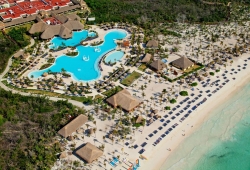 Grand Palladium Colonial Resort & Spa 5*